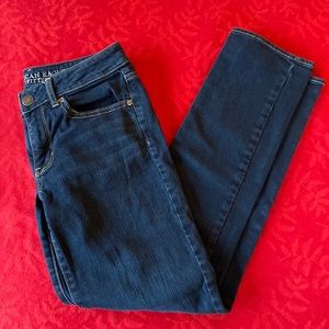 American Eagle Size 6 Regular Straight Stretch Jeans